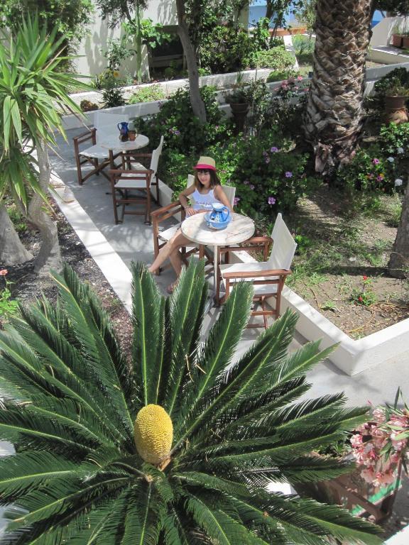 Villa Nikos Karamolegkos Kamari Екстериор снимка